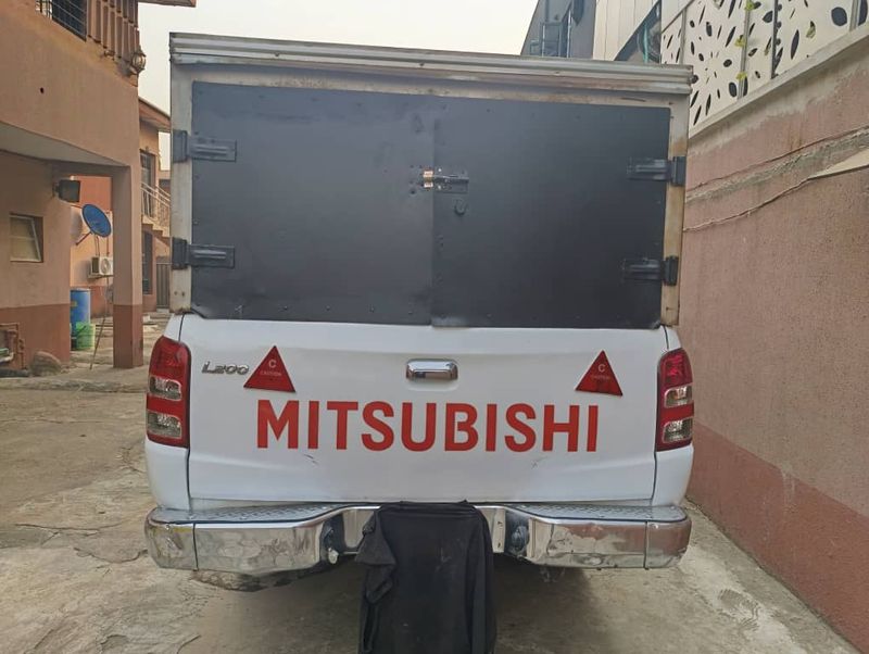 Thumbnail 5 of 2017 Mitsubishi L200